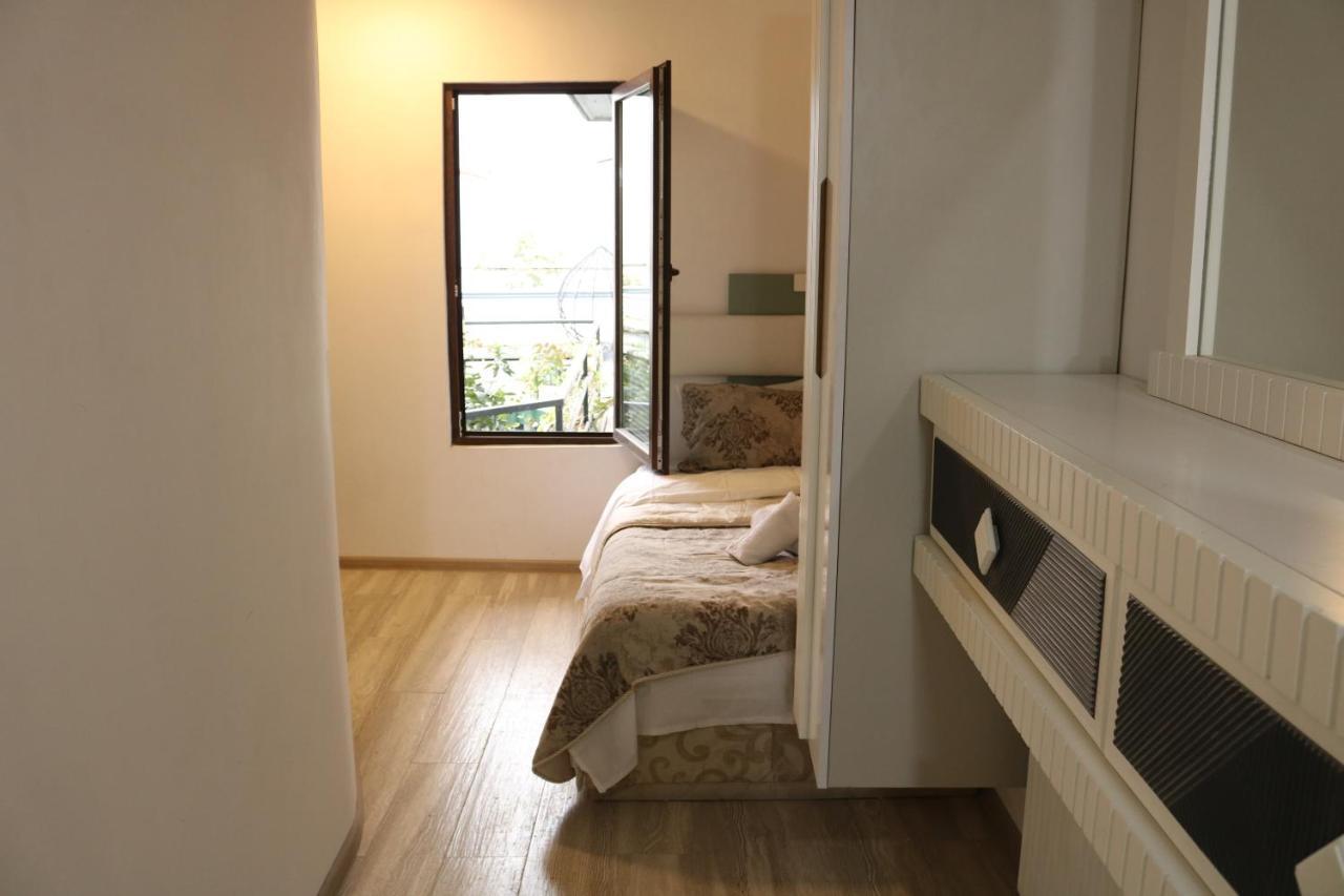 Kai Bar Otel Tiflis